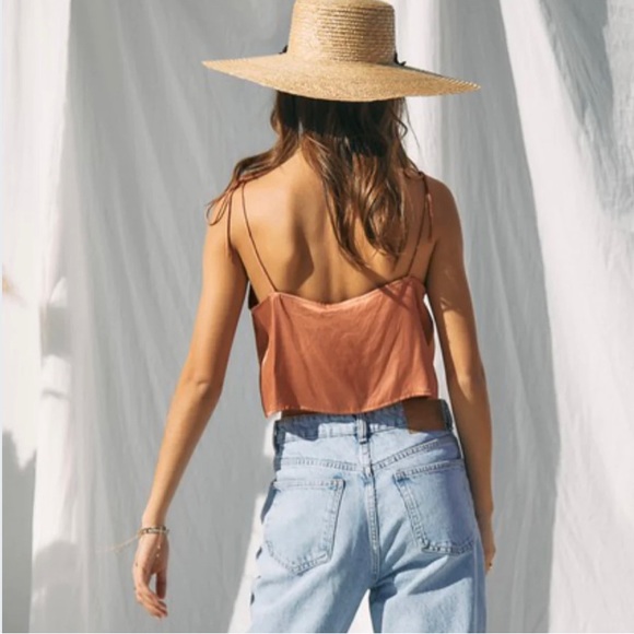 Open front satin top - Endless Blu. - Picture 2 of 4